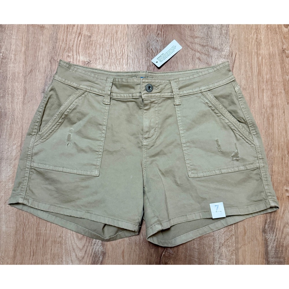 NWT Arizona Jean Co Distressed Khaki Shorts Women's Size 7‎